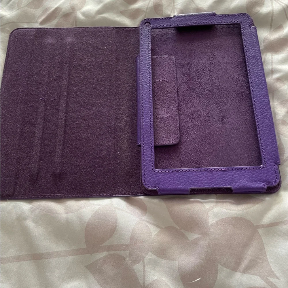 Purple Kindle holder fits all kindle